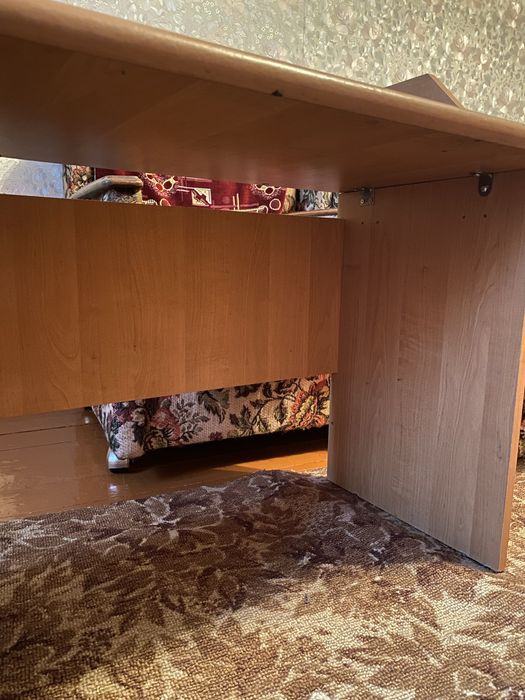 Продам дитячий столик