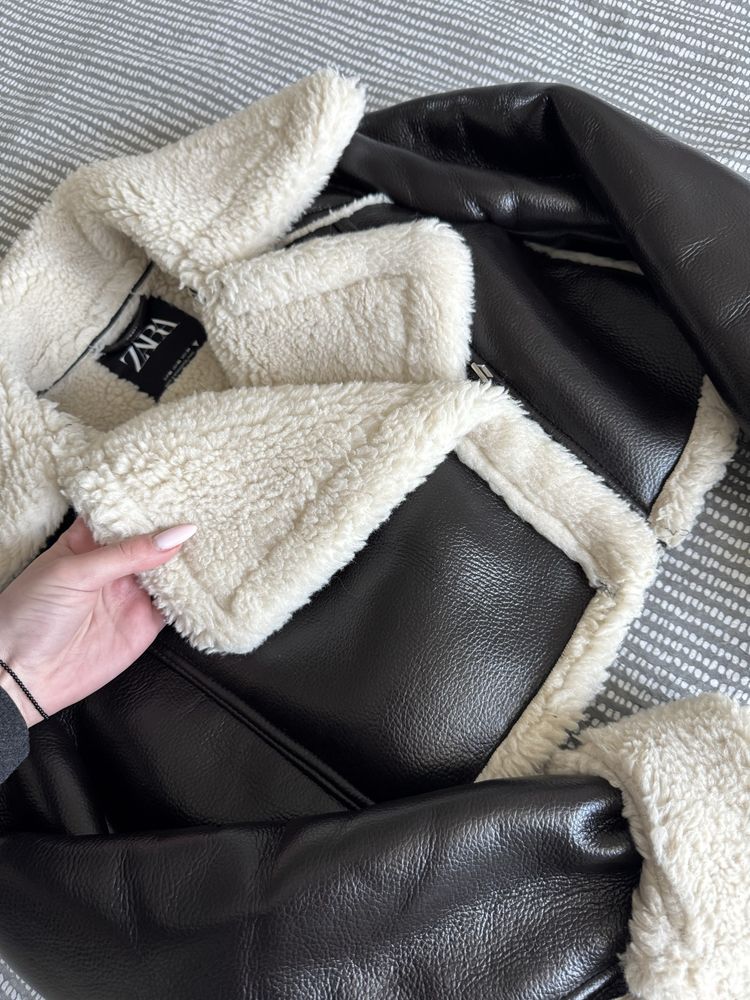 Дубленка Zara укороченная