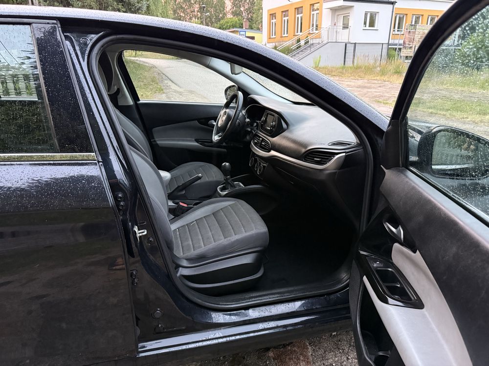 Fiat Tipo 1.3 JTD Sedan Navi climatronic Pdc 2016r