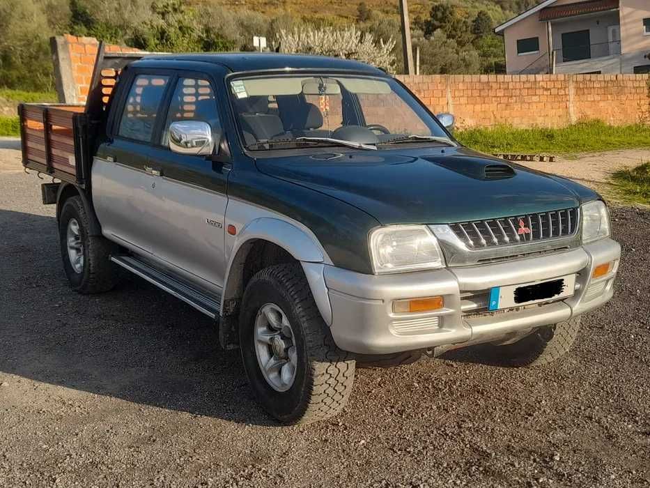 Mitsubishi L200 - 5lugares