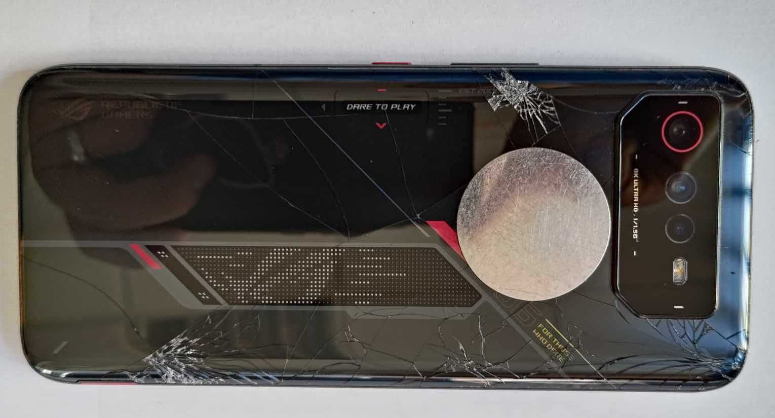 Gamingowy Smartfon Asus Rog 6 16/512