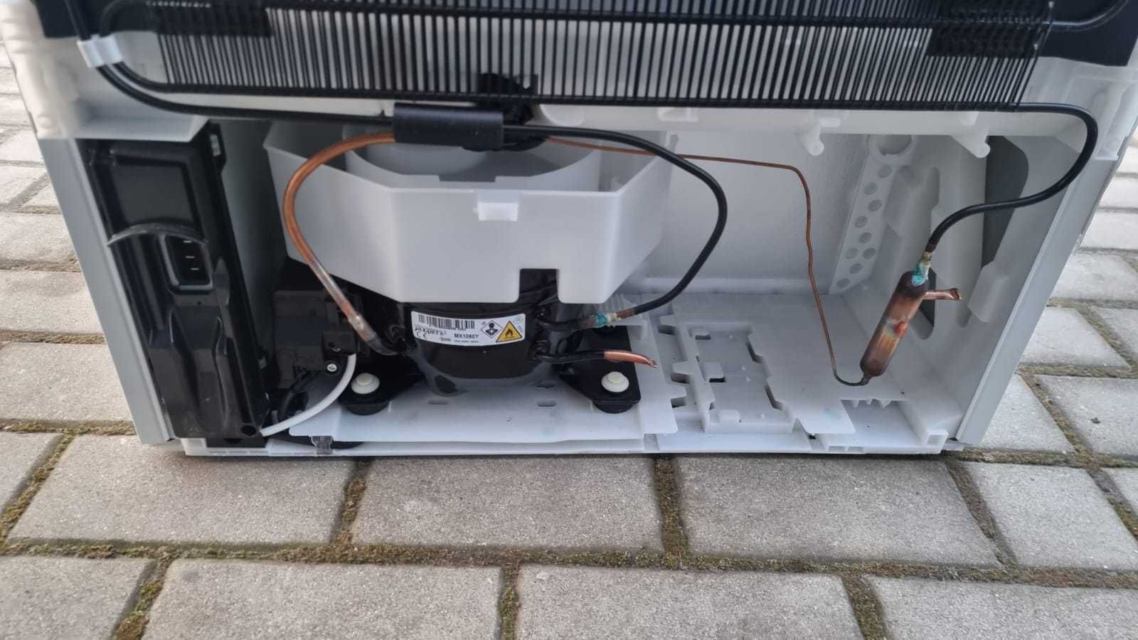 Chłodziarka do zabudowy  Liebherr DRe 3900, EasyFresh, LCD, JAK NOWA
