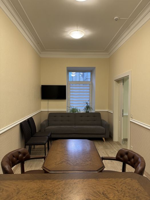 Оренда офісу Панаса Мирного 9 Центр міста Печерськ адвокат нотаріус