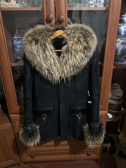 Жіноча дублянка 44 з натуральним хутром