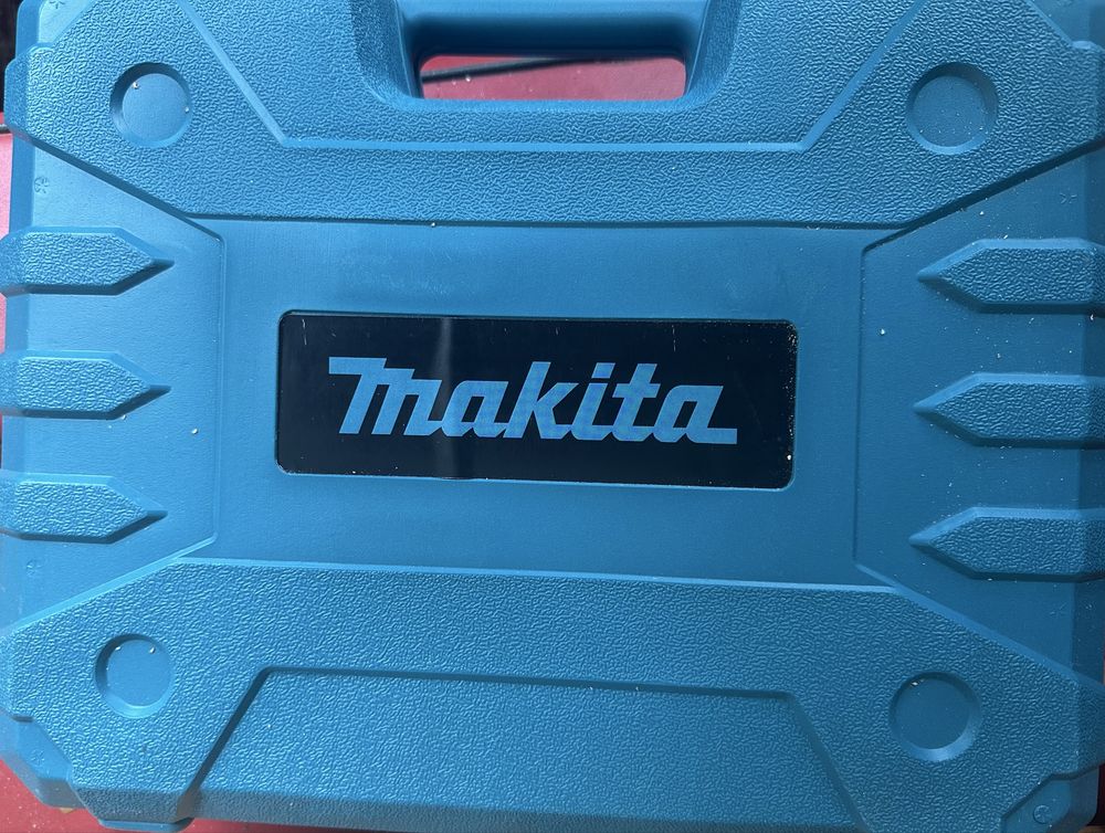 Аккмуляторний гайковерт. Макита. В подарунок шуруповерт