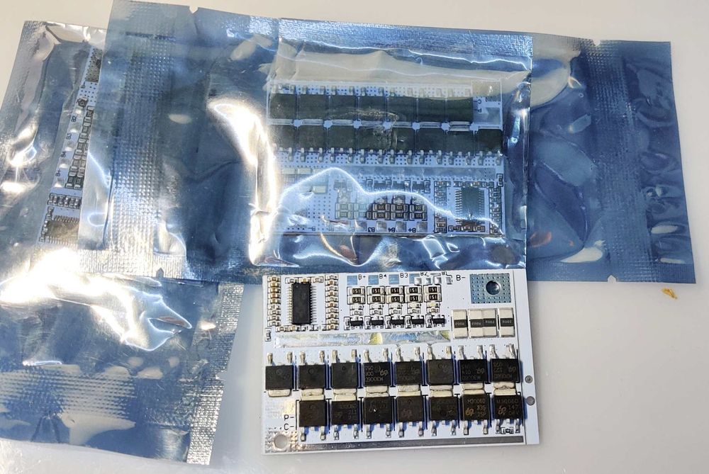 BMS белая  4S (3S 5S) LiFePo4 100A BM3451 c балансировкой батареи