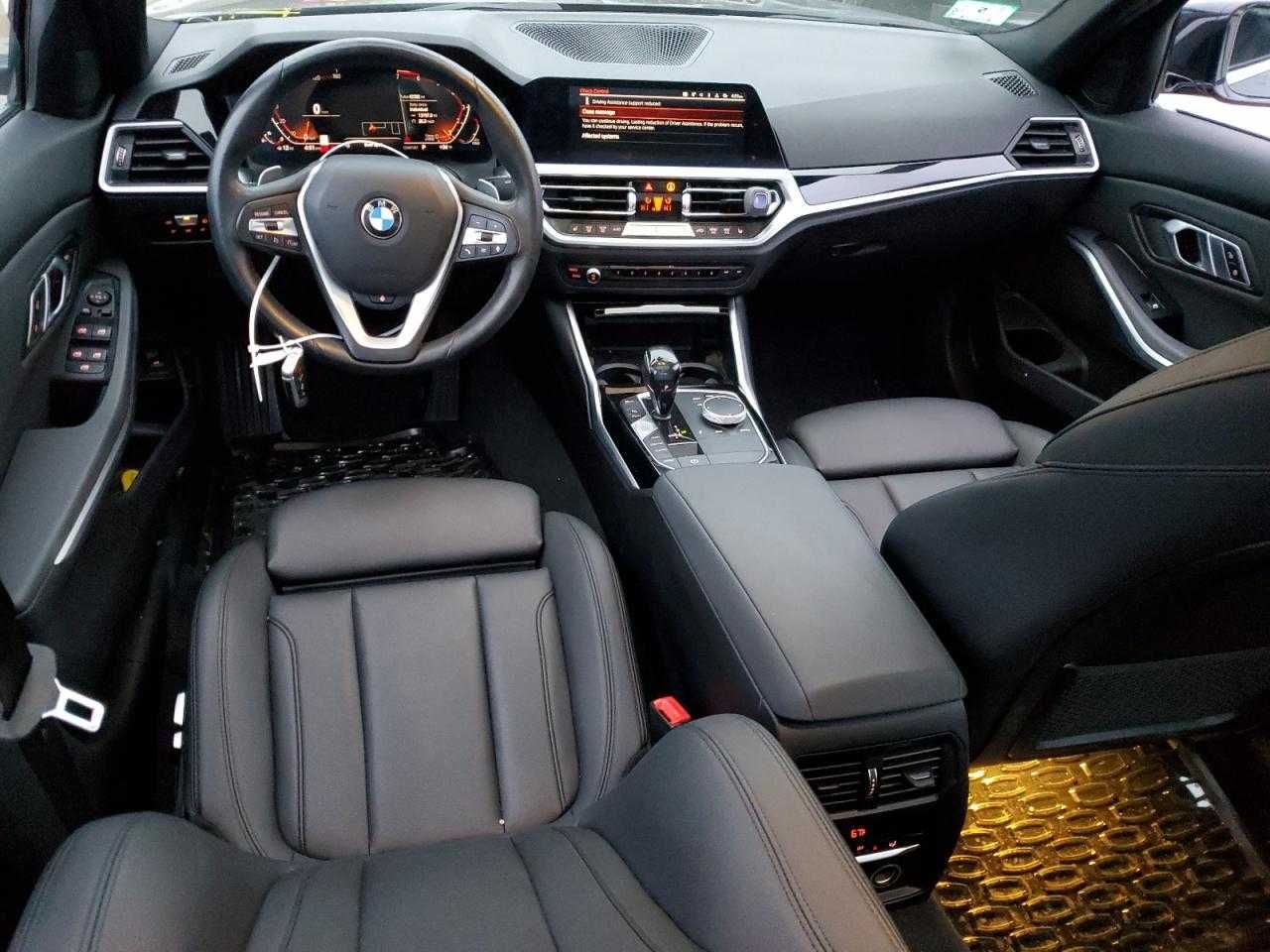 BMW  330 XI 2019