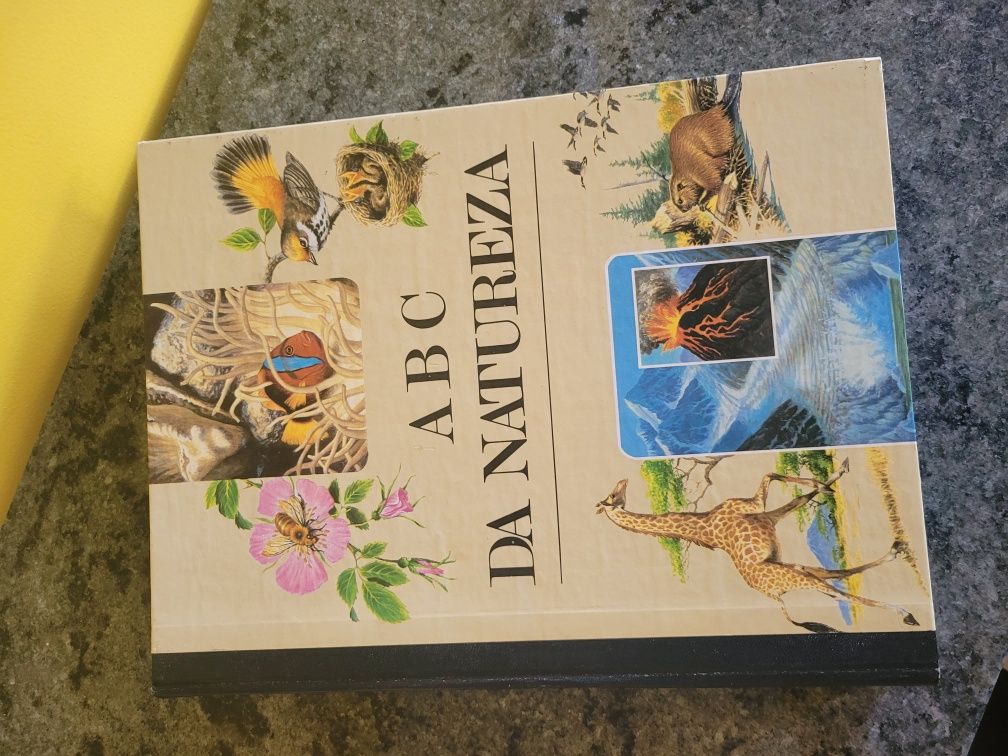 Livros soltos temáticos