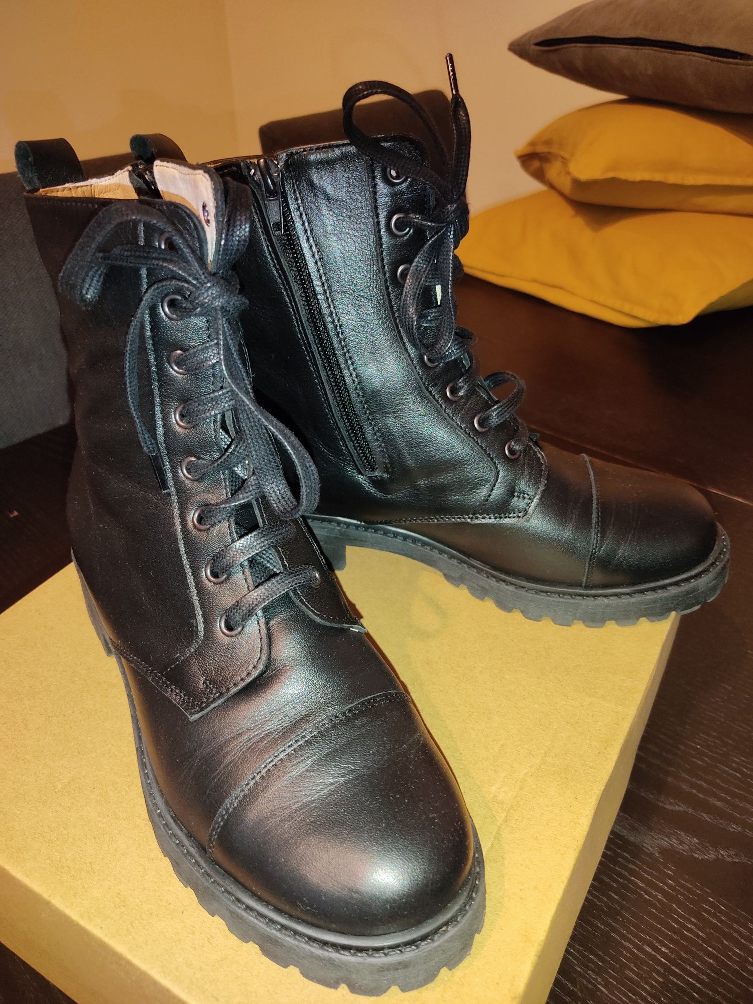 Botas Novas cor Preto