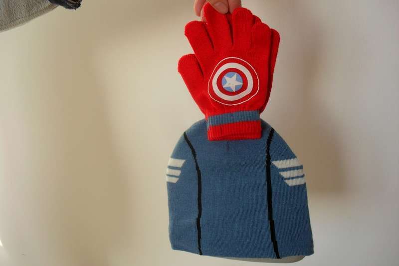 NOWY zestaw czapka + rękawiczki MARVEL Avengers