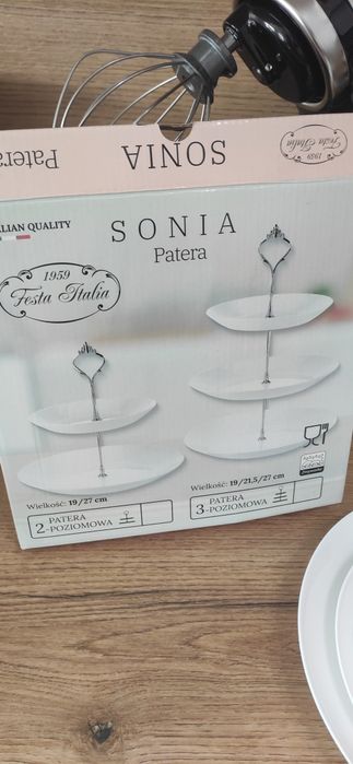 Patera 3 poziomy Sonia porcelana biala