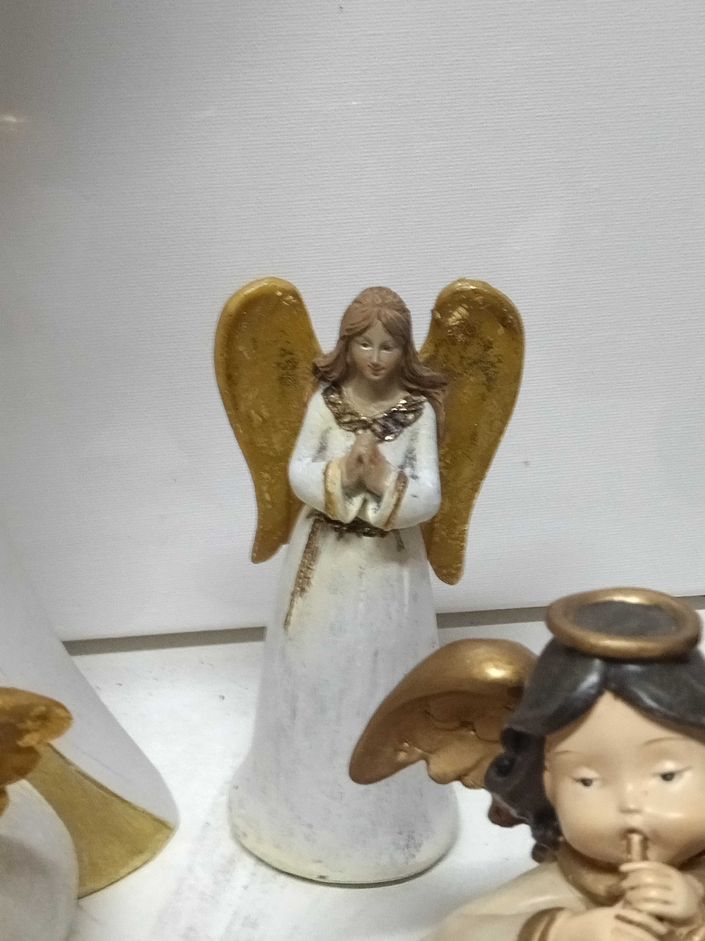 4 Estatuetas de Anjos