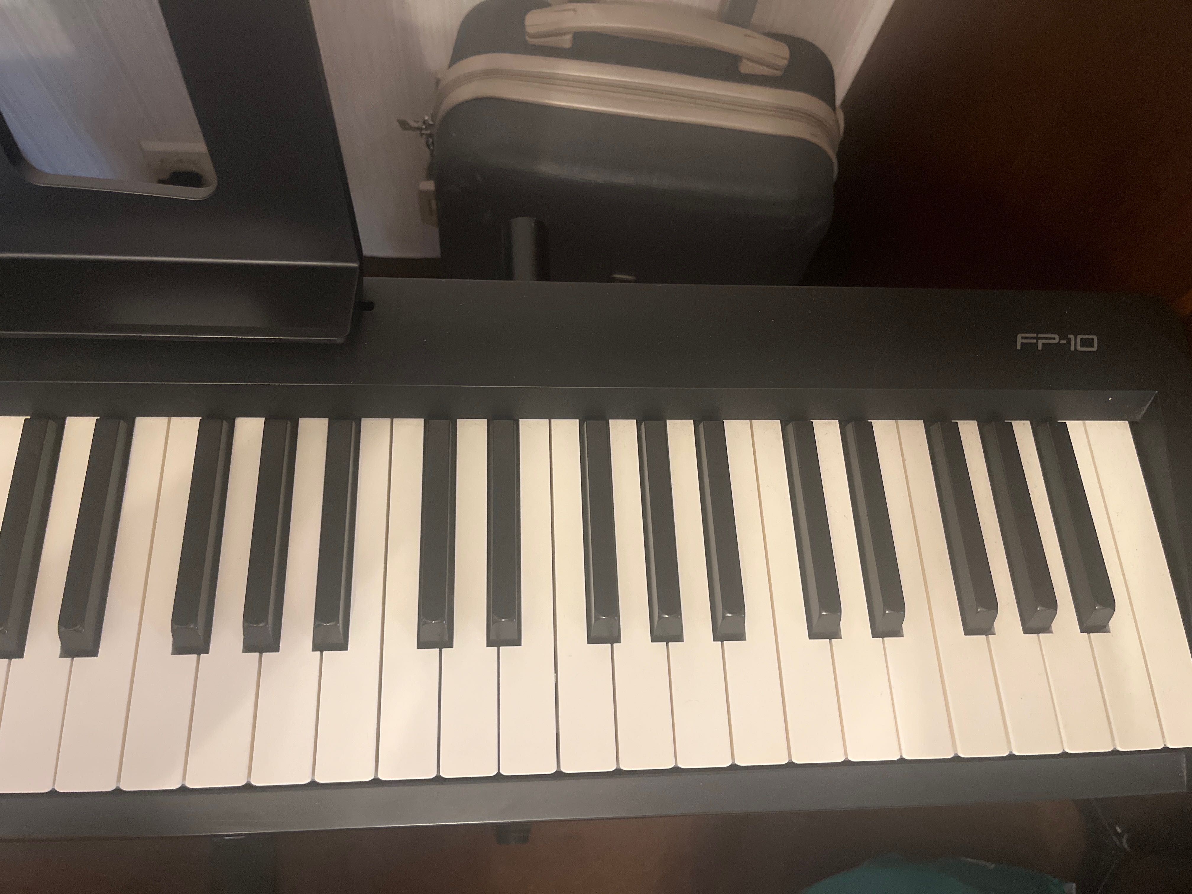 Teclado Roland FP-10