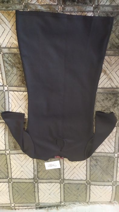 Продам красивое чёрное,женское платье