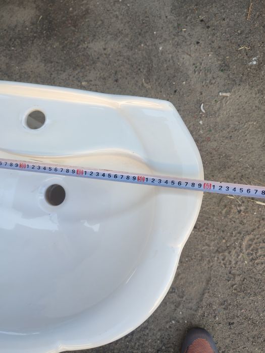 Умивальник підвісний