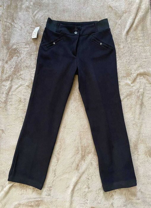 Класичні брюки жіночі