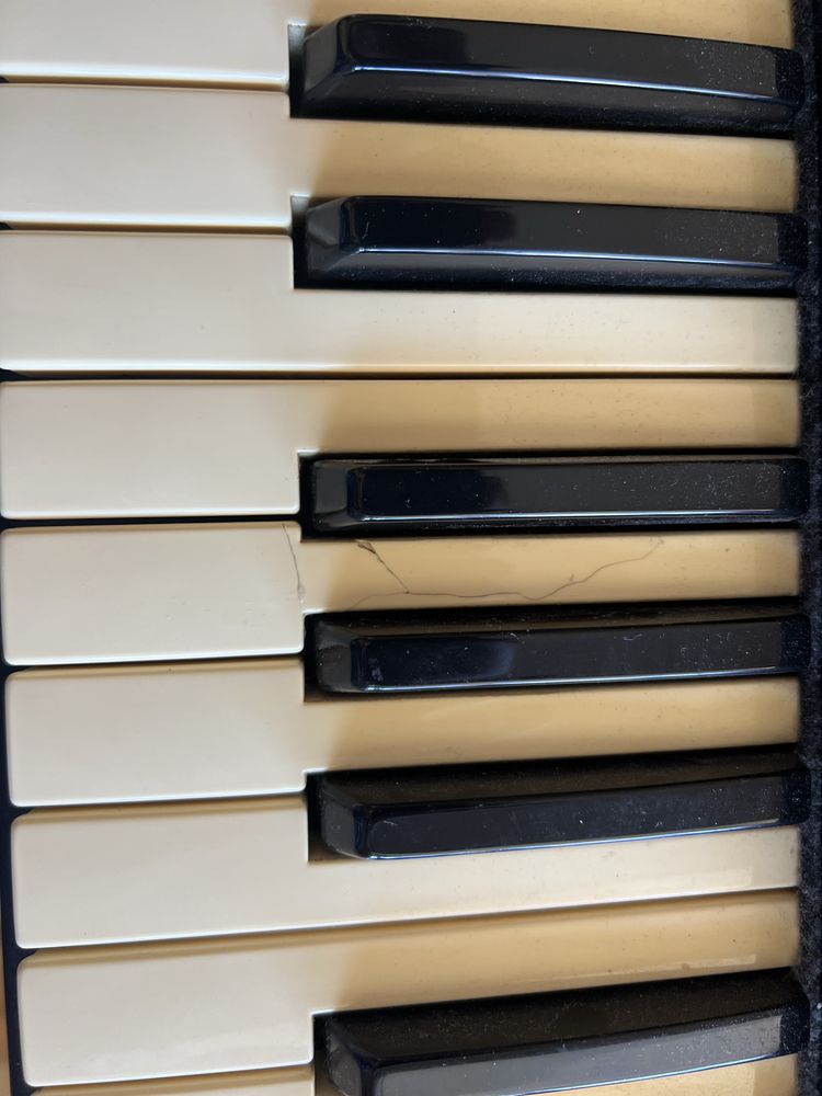 Синтезатор Korg i4S