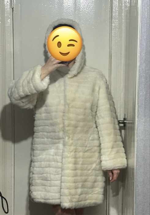 Еко шуба жіноча біла