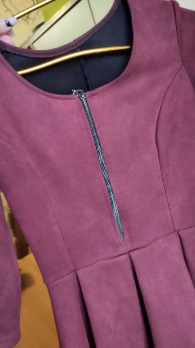 Женское платье .