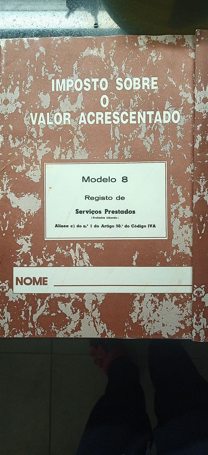 Modelo 8 e 9 IRS manual de 2000