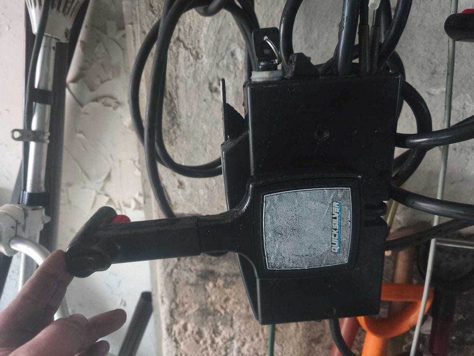 Silnik Mercury 50 koni czterosuw