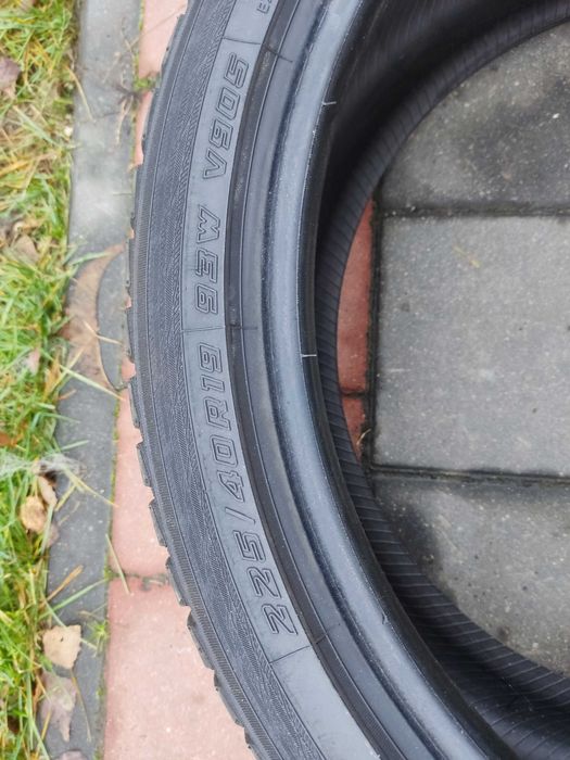 Opony zimowe 19 cali 225/40 yokohama