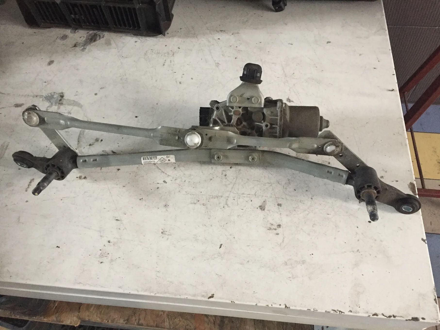 DACIA DOKKER 13R MECHANIZM WYCIERACZEK 288004287R