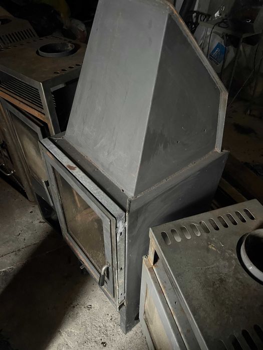 Kominek Piec piecyk koza żeliwny palenisko wkład