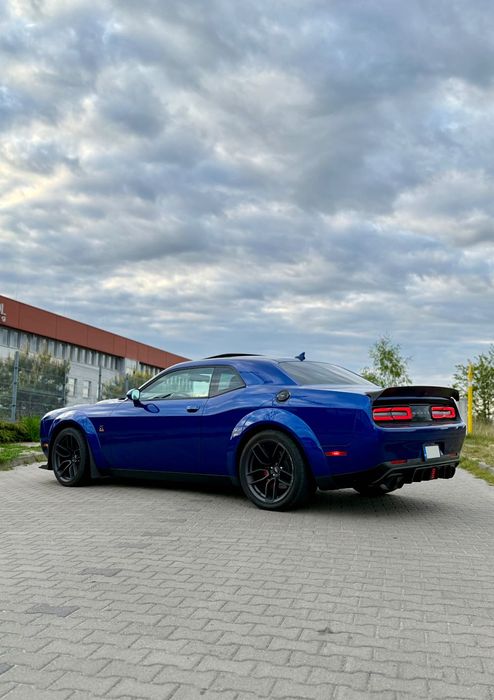 Wynajem Dodge Challenger 6.4 Widebody 492KM ! Poznań wypożyczalnia aut