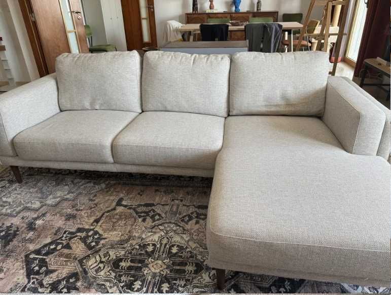 Sofá com chaise longue Bloom beje - Loja do Gato Preto