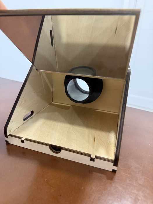 DIY-проектор для смартфона | Дерев’яний корпус + лінза