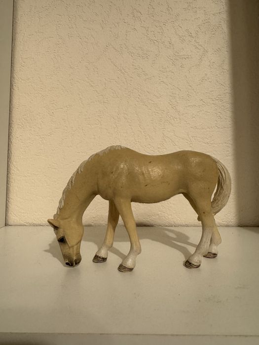 Kolekcjonerska figurka schleich klacz mustang 2011