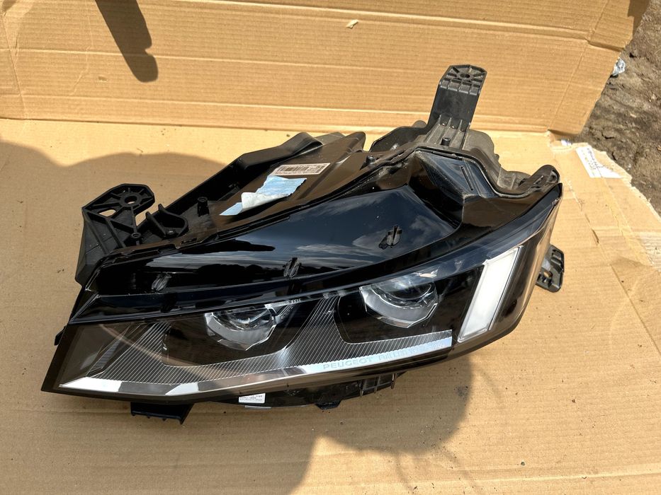 Reflektor lewy Peugeot 508 II full led