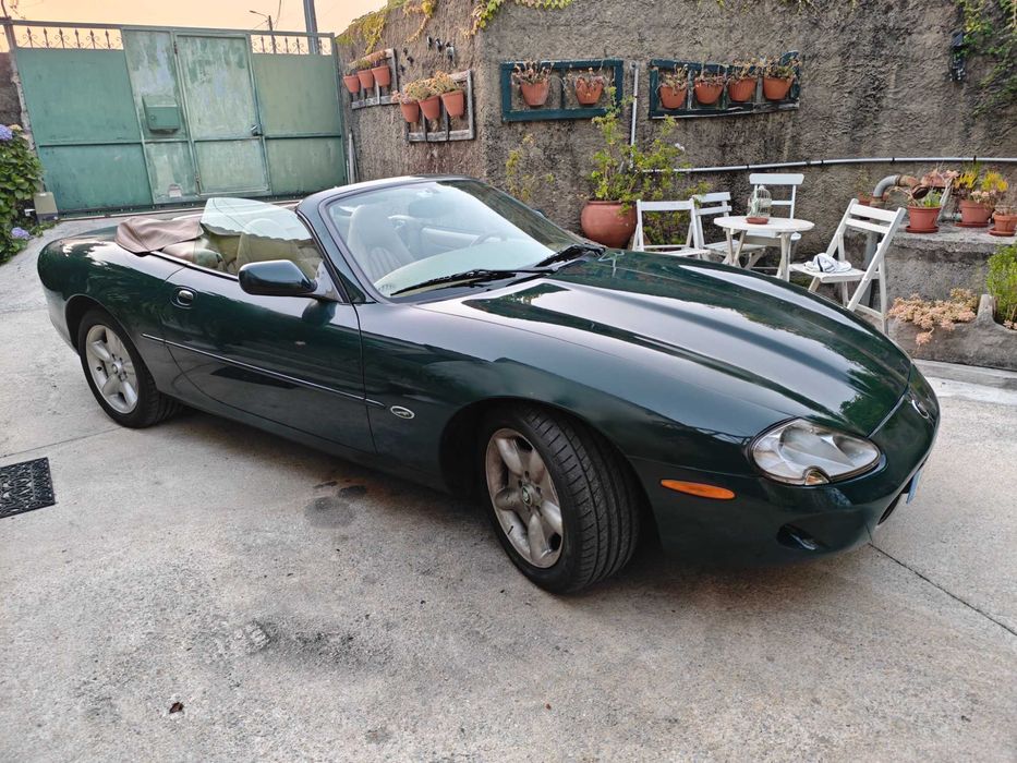 JAGUAR XK8 CABRIOLET COR VERDE
