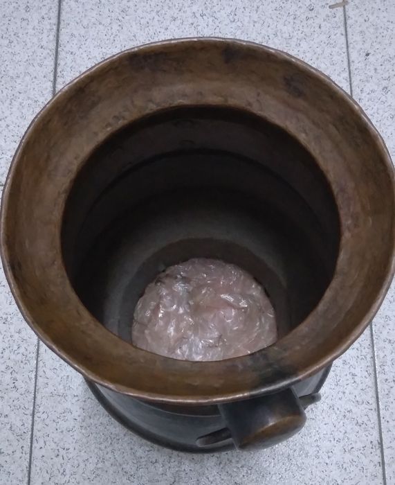 Jarrão em cobre martelado