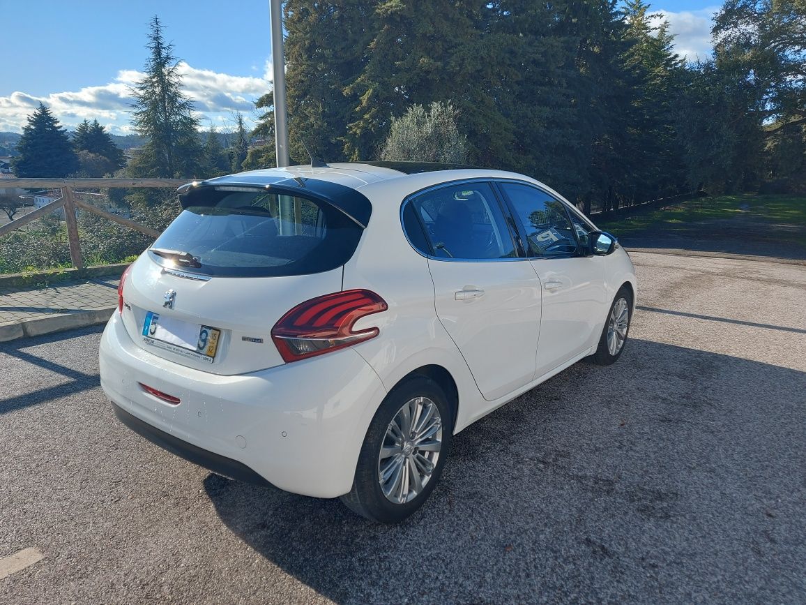 Peugeot 208 1.6 BlueHdi 100cv Allure GPS+Camêra de Marcha Atrás