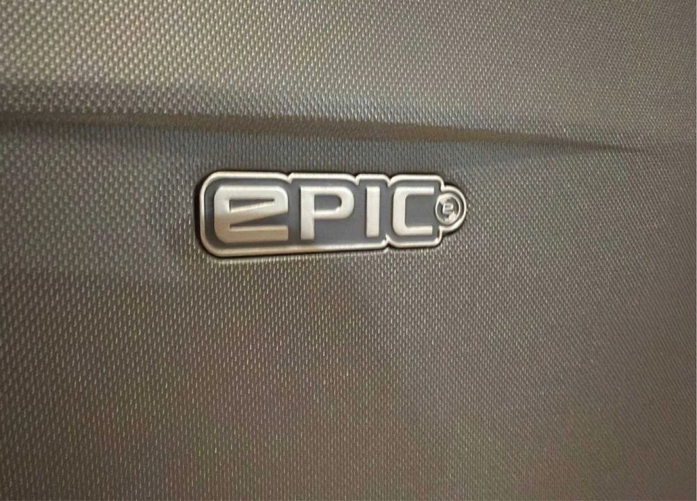Walizka duża na kółkach Epic Phantom SL wózek 4-kołowy 76 cm