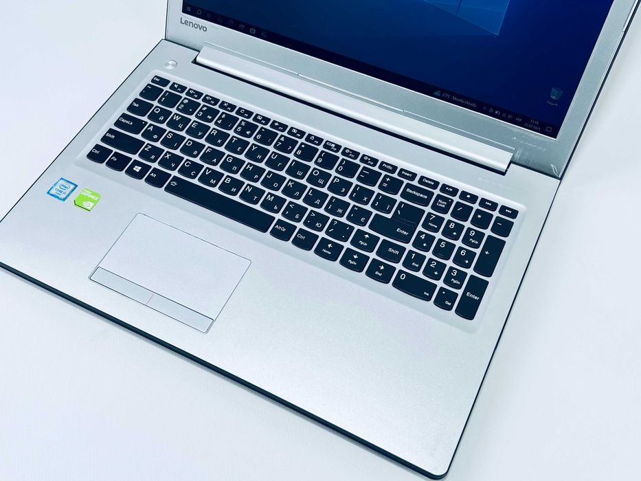 Lenovo ideapad 510-15isk / i3-6006U/20gb/ SSD 240gb /GeForce 940MX 2GB