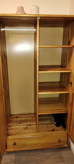 Używane meble sosnowe