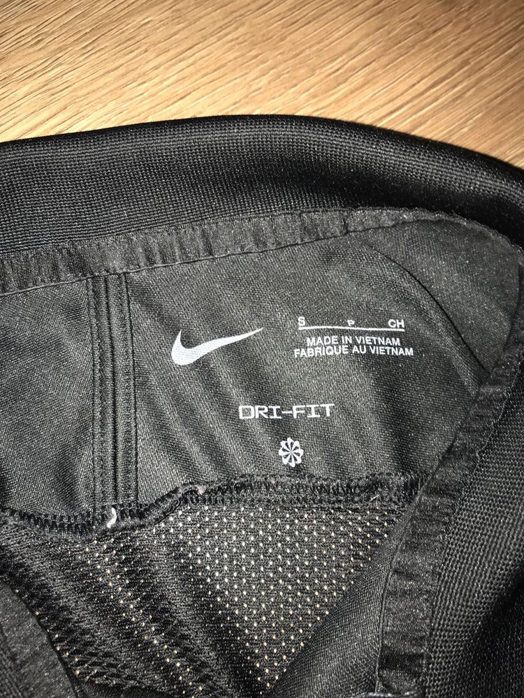 Nike dri-fit розмір s