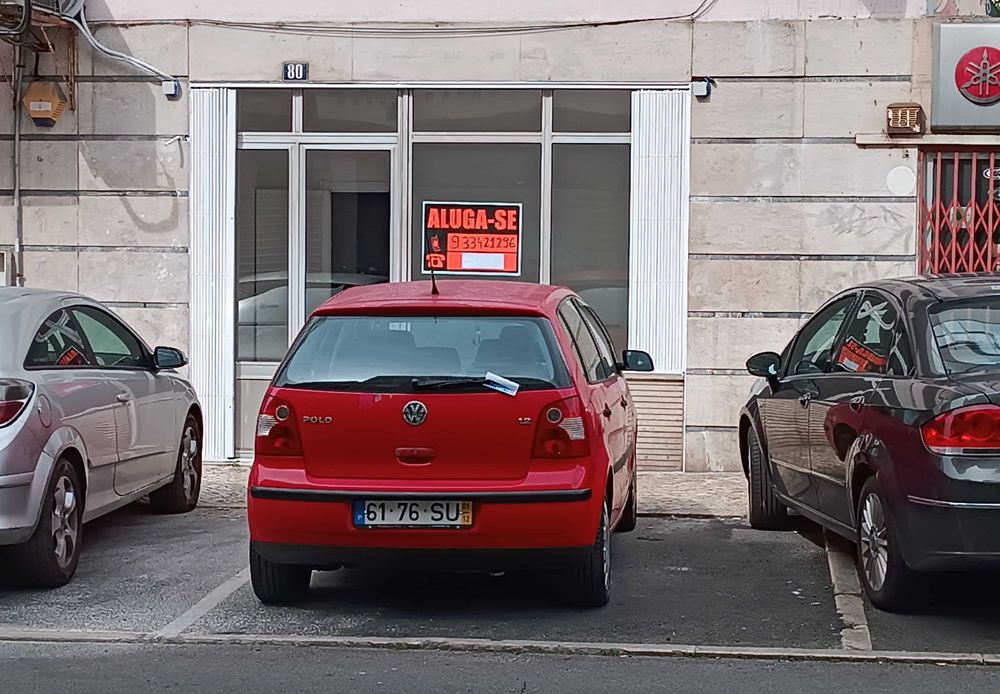 Loja Escritório em Av. José Elias Garcia (QUELUZ )