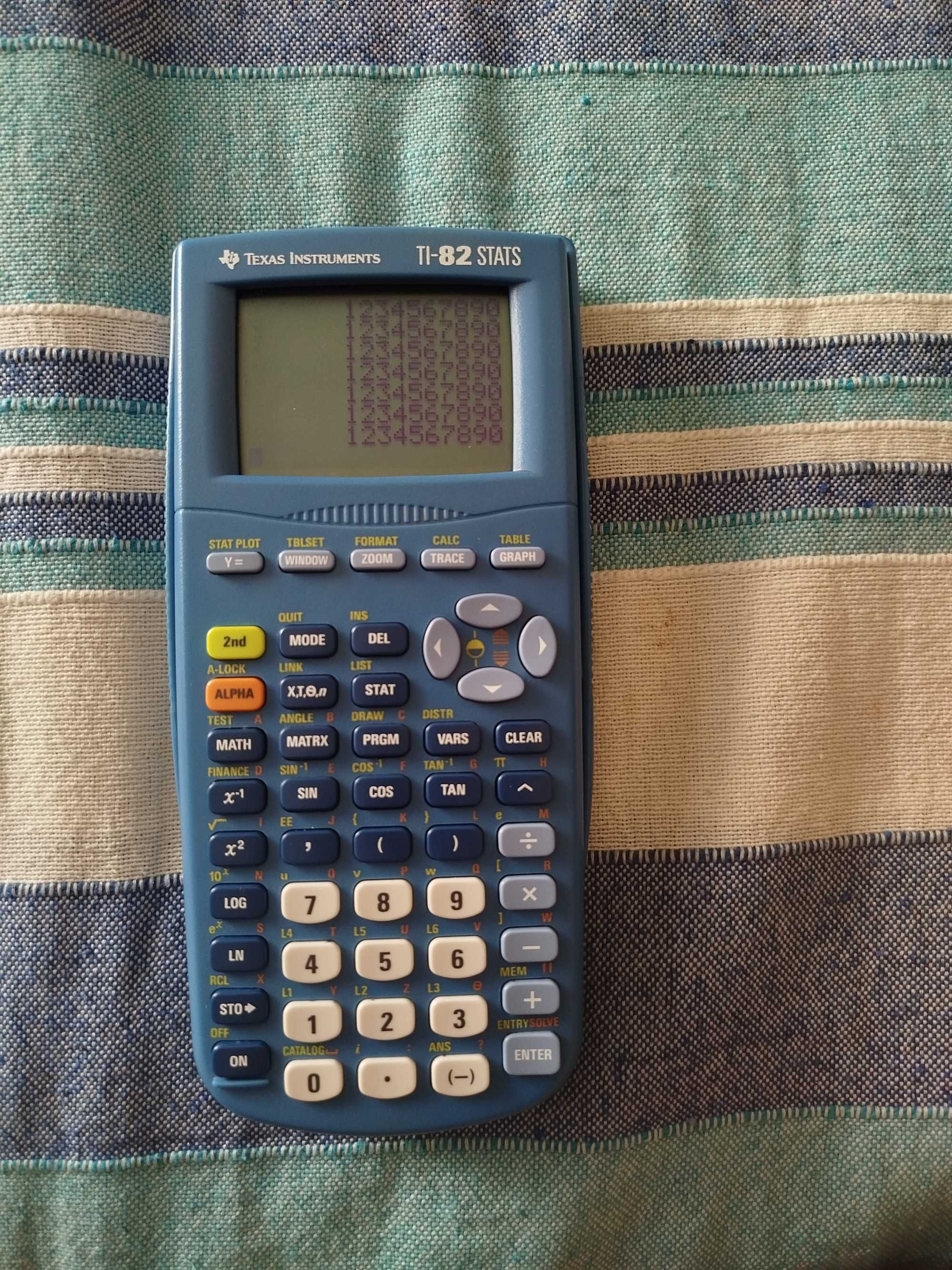 Calculadora grafica Texas Instruments TI 82