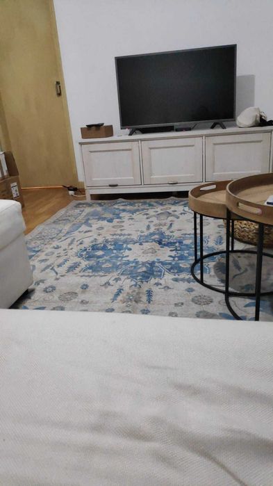 Mesas de apoio, muito bonitas, como novas