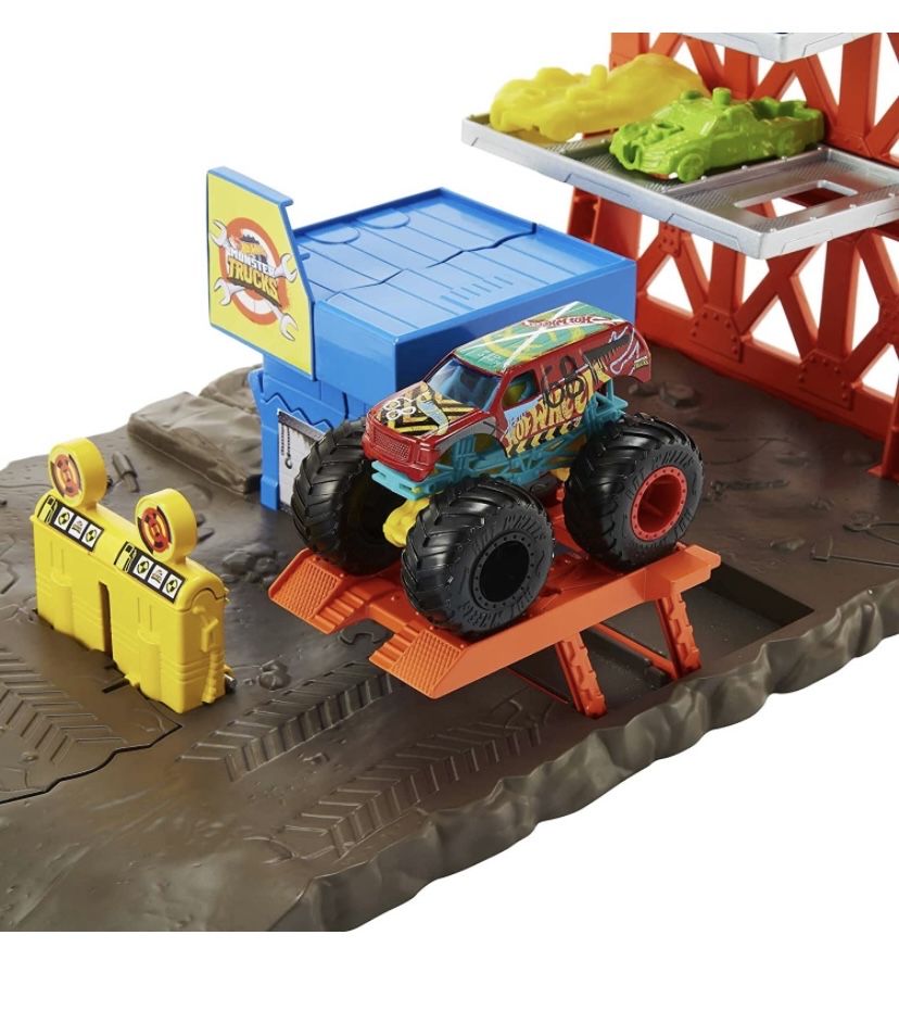 Трек Хот Вилс  Truck Hot Wheels Monster Trucks