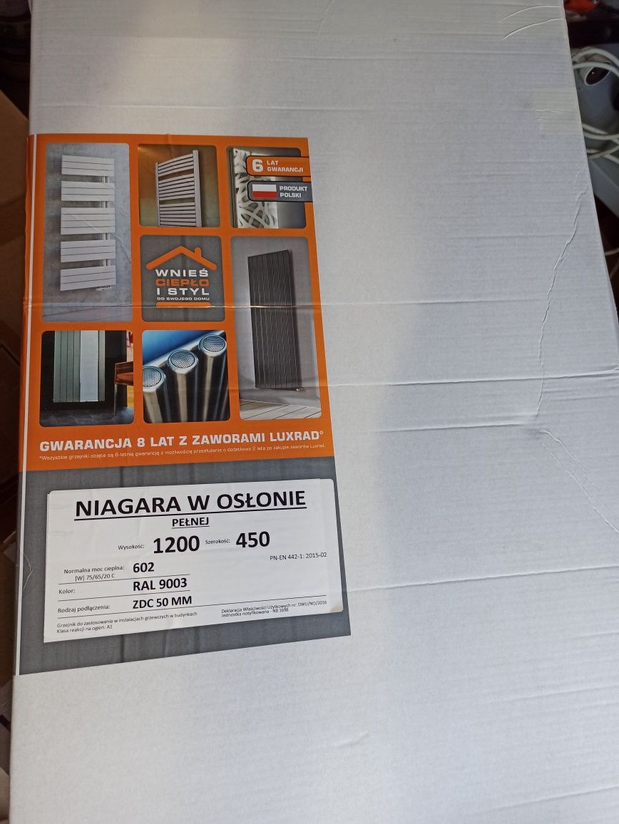 Grzejnik Niagara LUXRAD pojedynczy biały z osłoną Wys.1200/szer.445