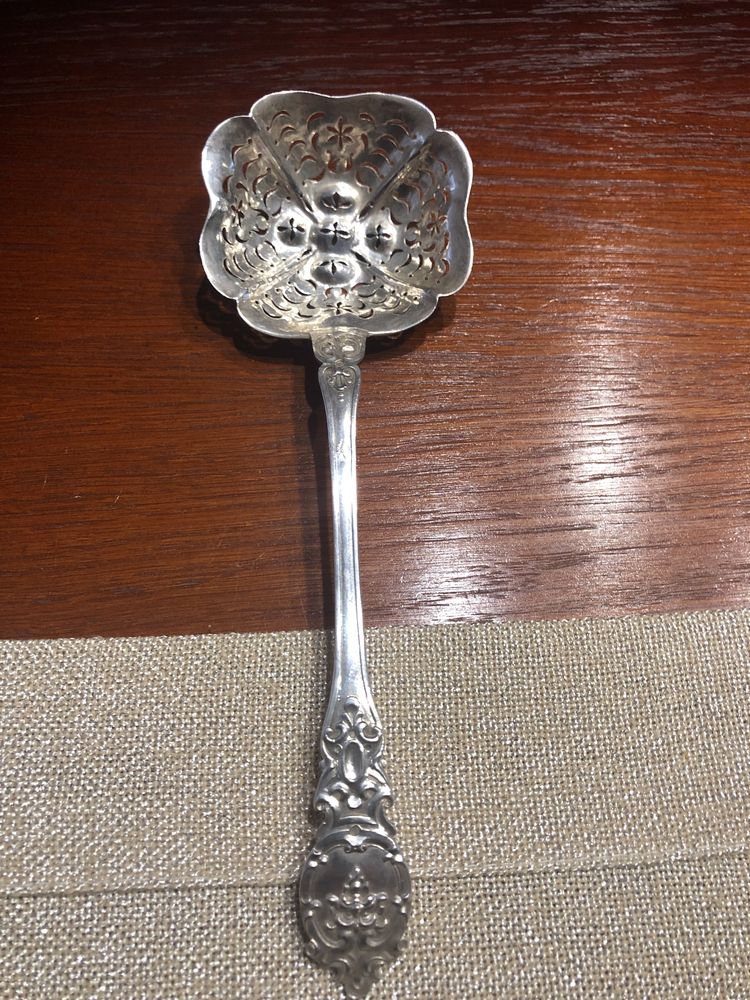 Łyżka srebrna przesiewowa Pr 950 Minerva - CHarles 1891 r
