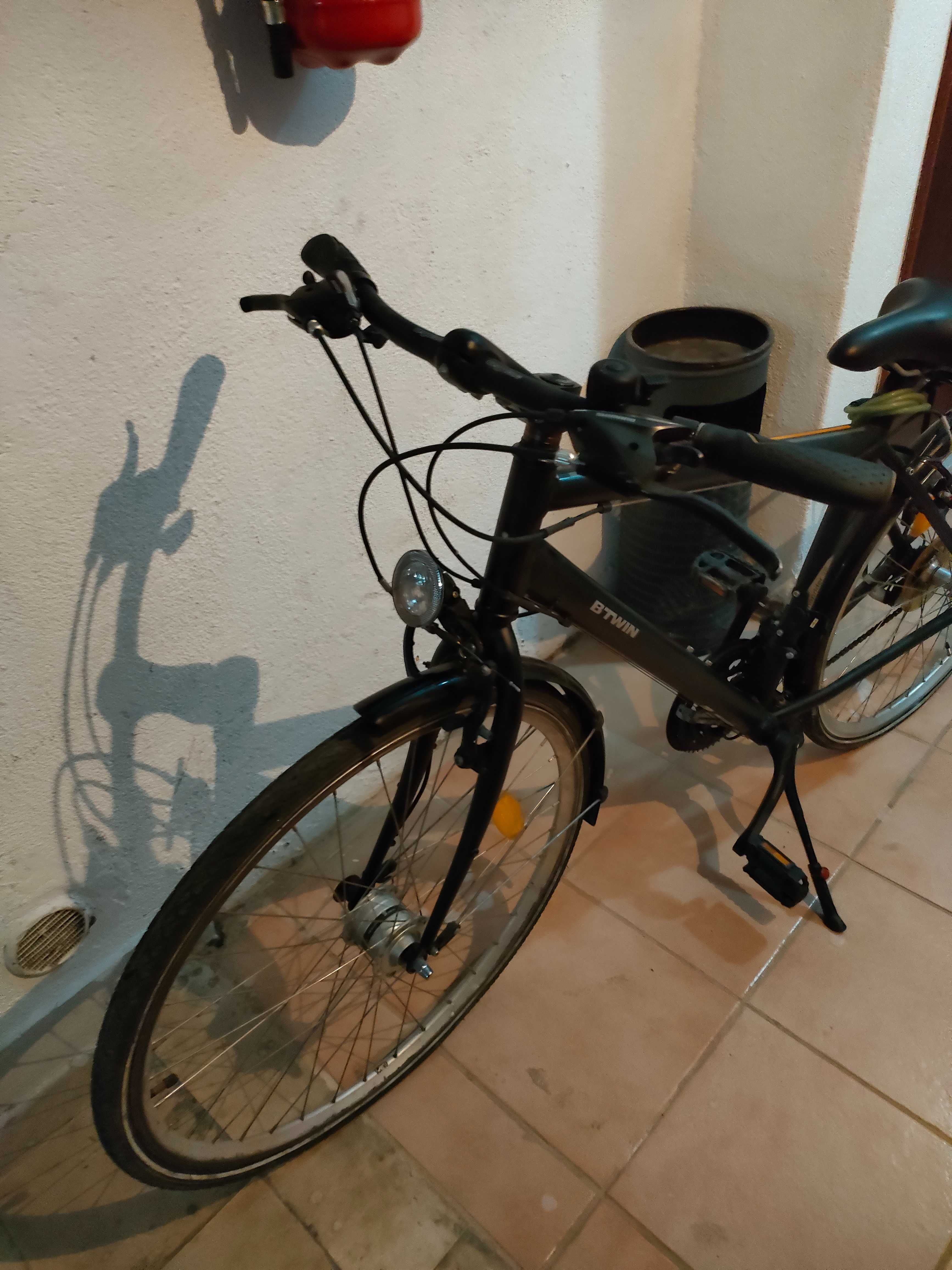 Bicicleta BTWIN hoprider 500