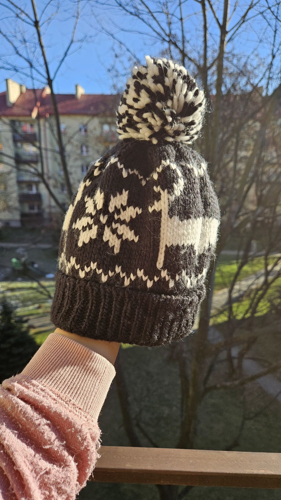 Czapka zimowa czarno-biała renifery rozmiar XS/S