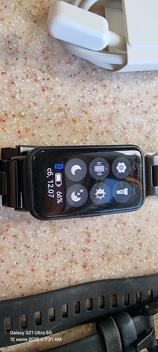 Смарт браслет huawei band 8