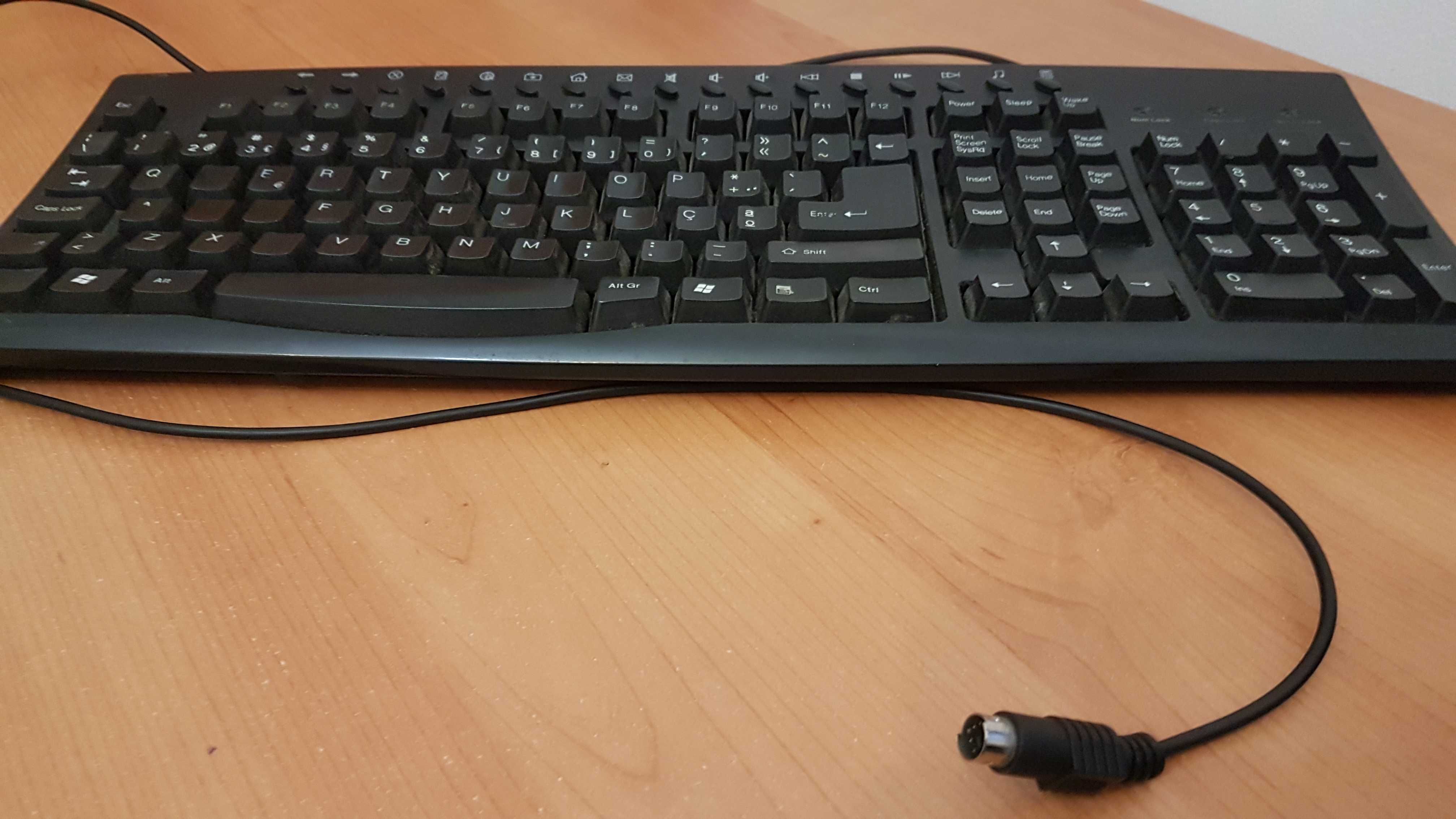 Teclado de pc Multimedia Keyboard